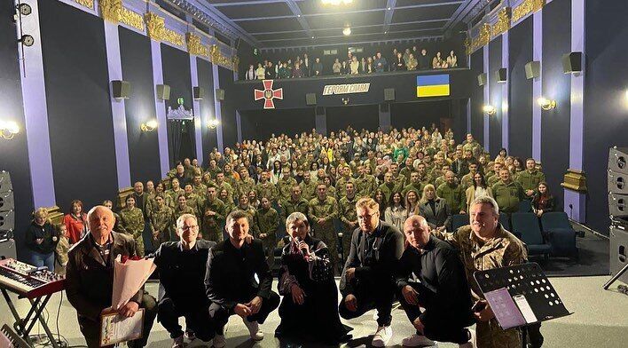 Тяжка хвороба та промінь надії: як склалася доля переможниці "Голосу країни" Оксани Мухи і де вона зараз. Фото