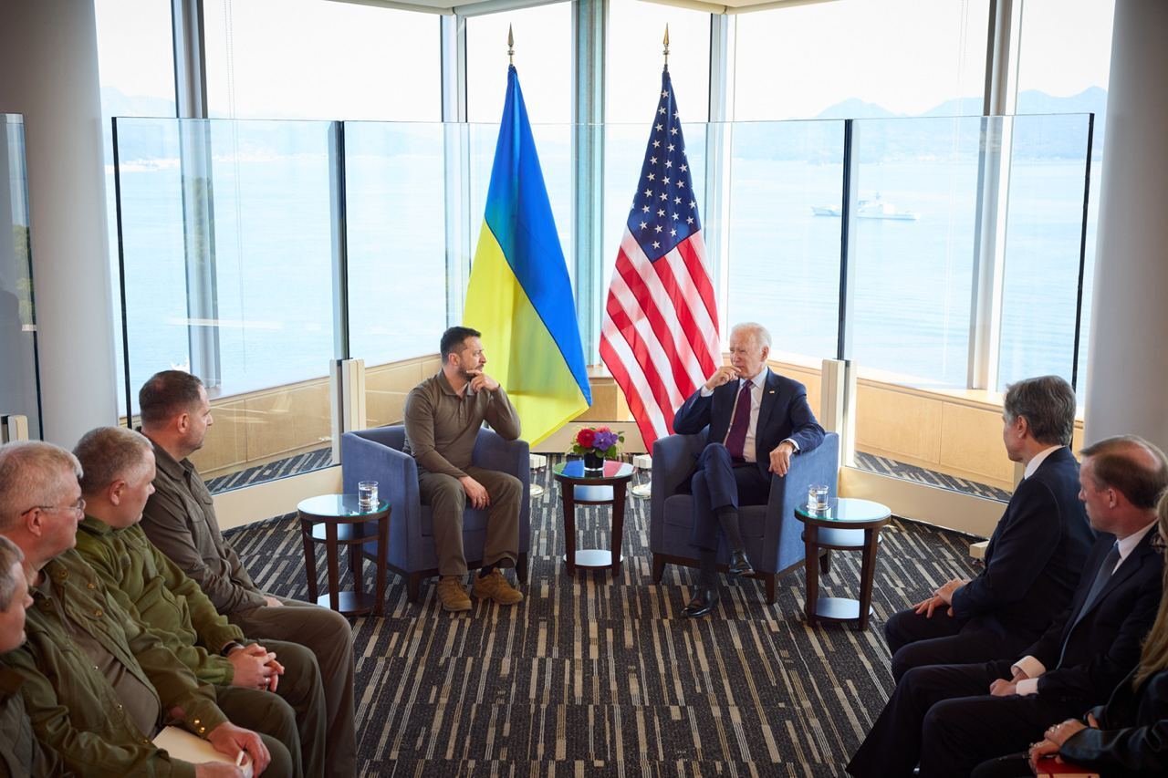 Байден на встрече с Зеленским объявил о новом пакете военной помощи Украине: все детали