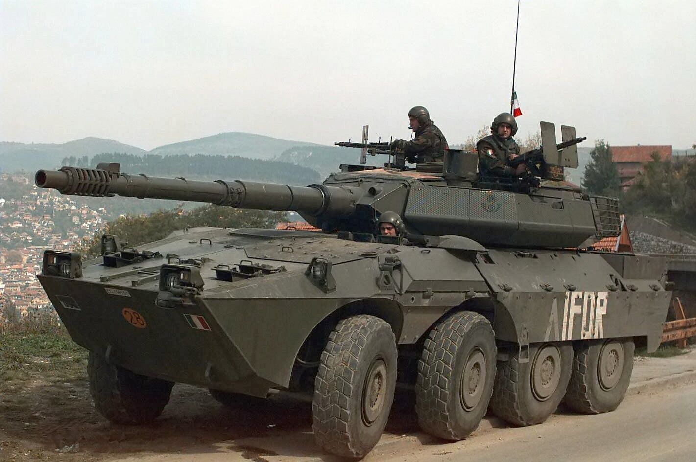 Україна може отримати від Італії колісні танки Centauro B1: що про них відомо і як допоможуть ЗСУ 
