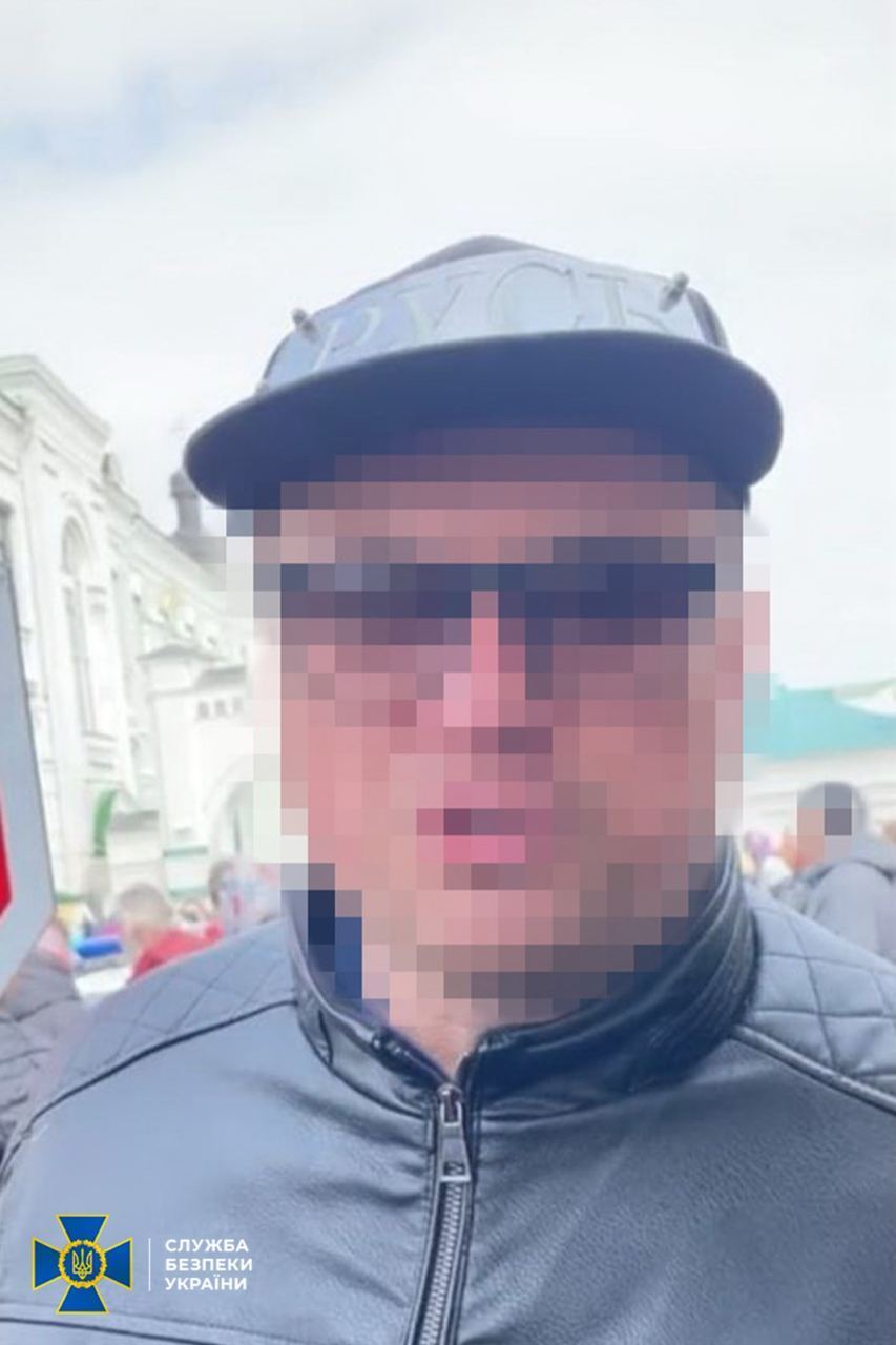 СБУ затримала блогера – прихильника "русского міра", який брав участь у провокаціях на території Києво-Печерської лаври. Фото