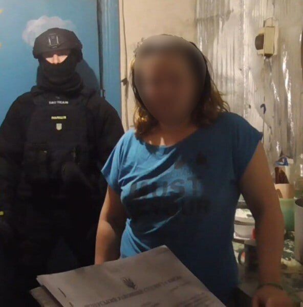 На Київщині судитимуть жінку, яка здавала у сексуальну експлуатацію своїх малолітніх дітей. Фото
