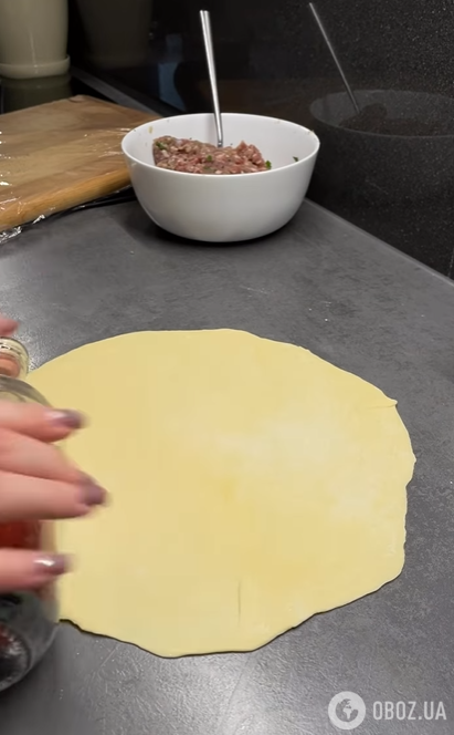 Как приготовить идеальное тесто на пельмени: понадобится всего 5 компонентов