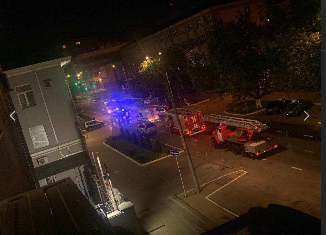 В центре Белгорода раздался взрыв: сообщают о прилете по зданию ФСБ и МВД