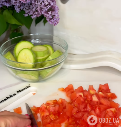 Смачні запечені кабачки з сиром та помідорами: готуються 15 хвилин 