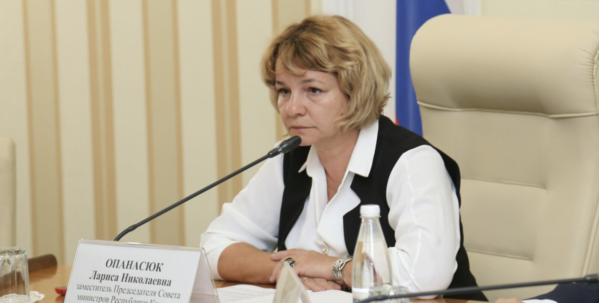 Мать скандальных сестер Anna Maria уволилась с должности "уполномоченной по правам человека" в Крыму: детали
