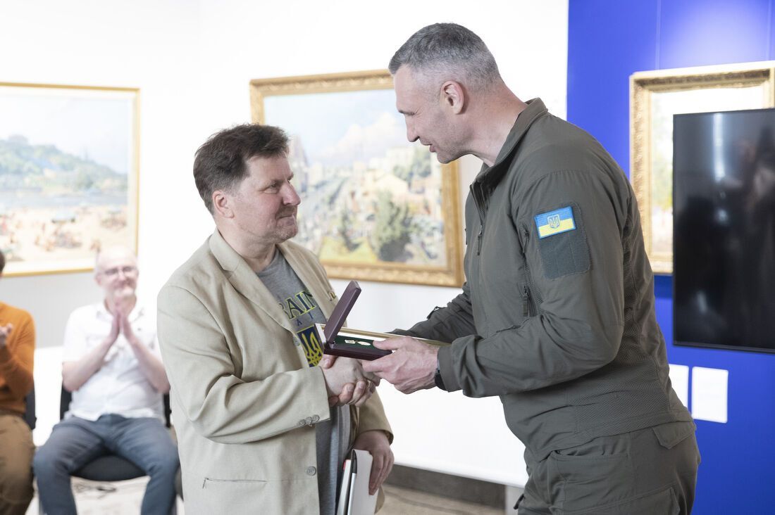 Кличко вручив видатним митцям столиці престижну Мистецьку премію "Київ". Фото