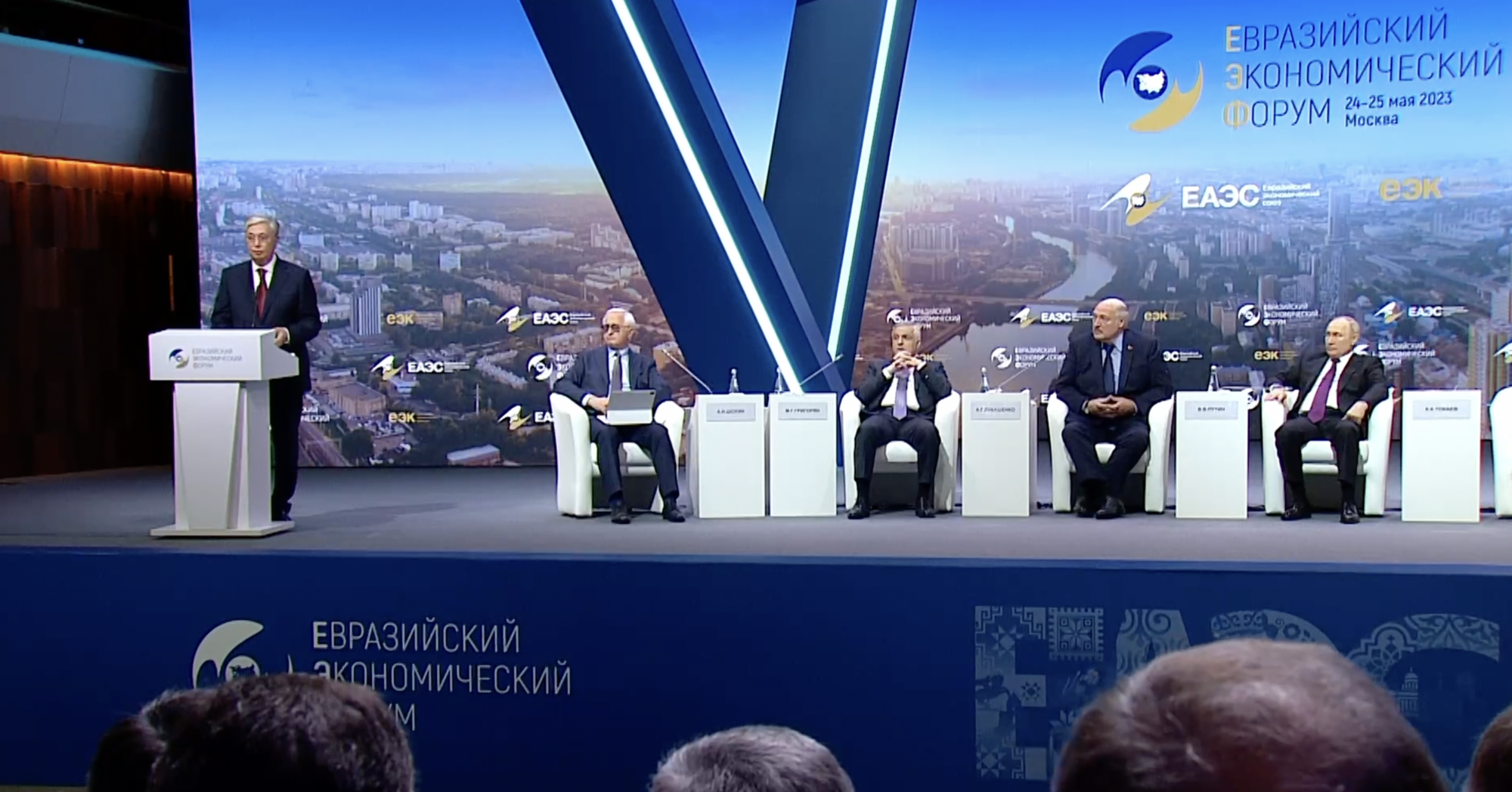 "Даже ядерное оружие одно на двоих": Токаев назвал "проблемой" союзное государство Беларуси и РФ