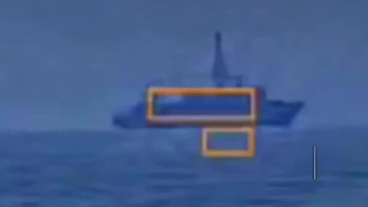 В сеть попали новые кадры атаки на российский корабль "Иван Хурс" в Черном море: на его ремонт уйдет полгода. Видео