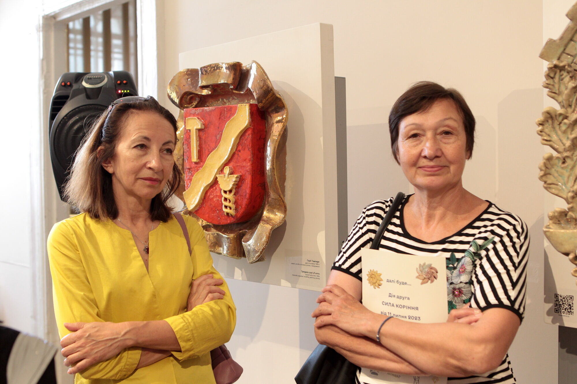 У Києві до дня міста відкрили унікальну виставку керамічних панно Ольги Рапай