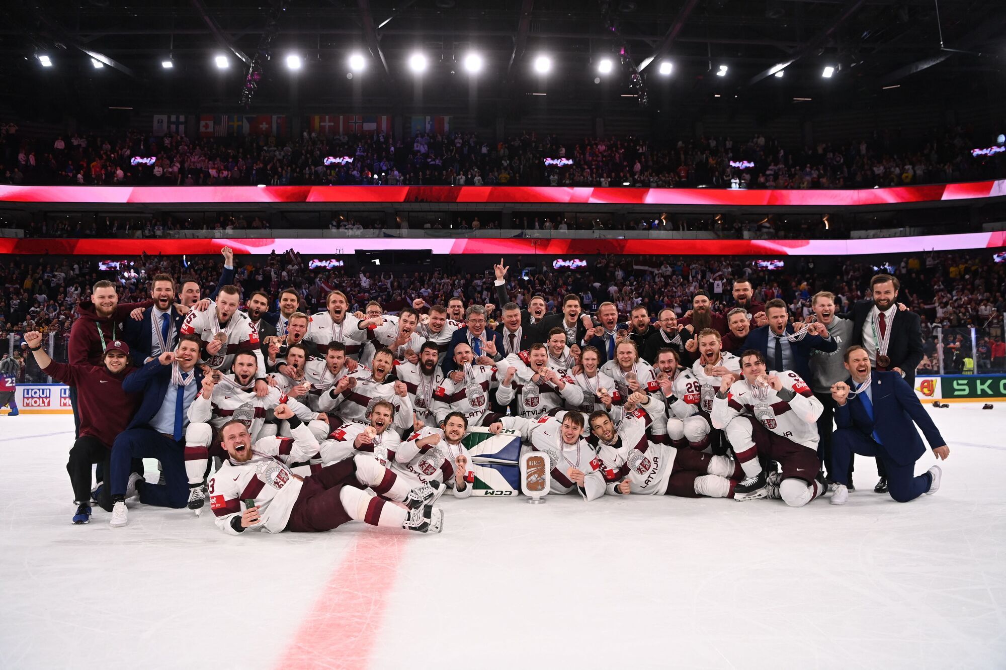 Чемпіон РФ з хокею назвав "бронзу" Латвії на ЧС-2023 "більшою мірою заслугою" Росії