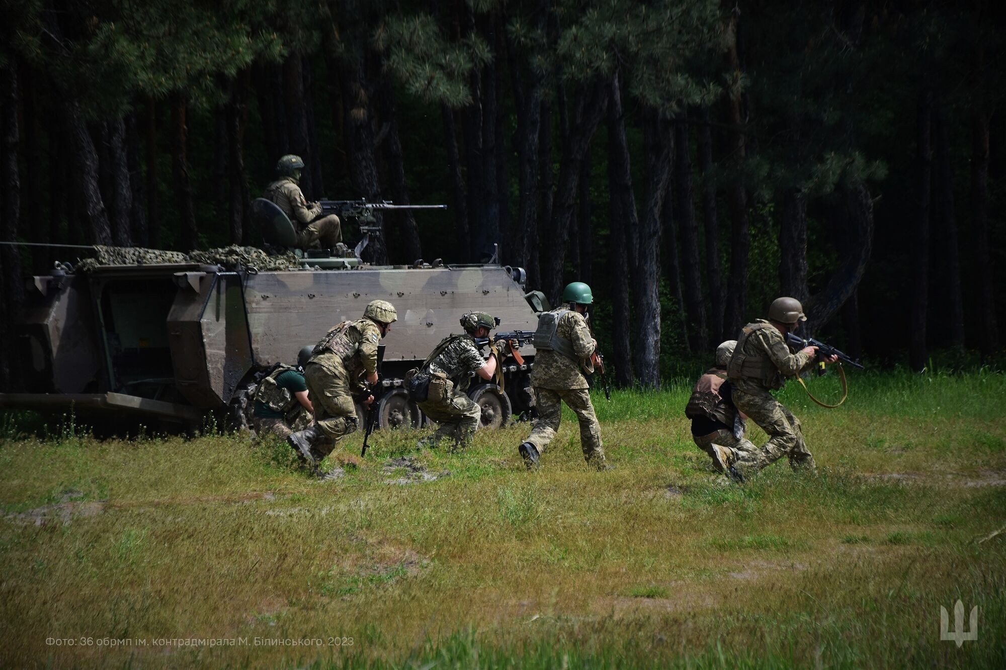 "Идем вперед": морпехи 36-й бригады ВСУ показали подготовку к контрнаступлению на американских БТР M113. Фото