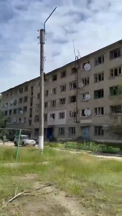 Оккупанты нанесли ракетный удар по Харьковщине, среди раненых – беременная женщина и дети. Видео
