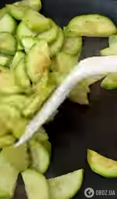 Який смачний салат приготувати з кабачком: кращий, ніж в ресторанах 