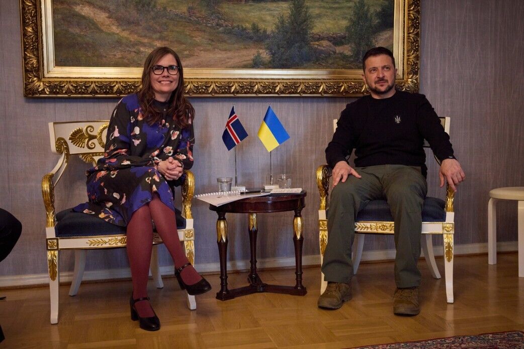 Обсудили вызовы, связанные с войной: Зеленский в Хельсинки провел переговоры с премьерами Швеции, Дании, Исландии и Финляндии. Видео