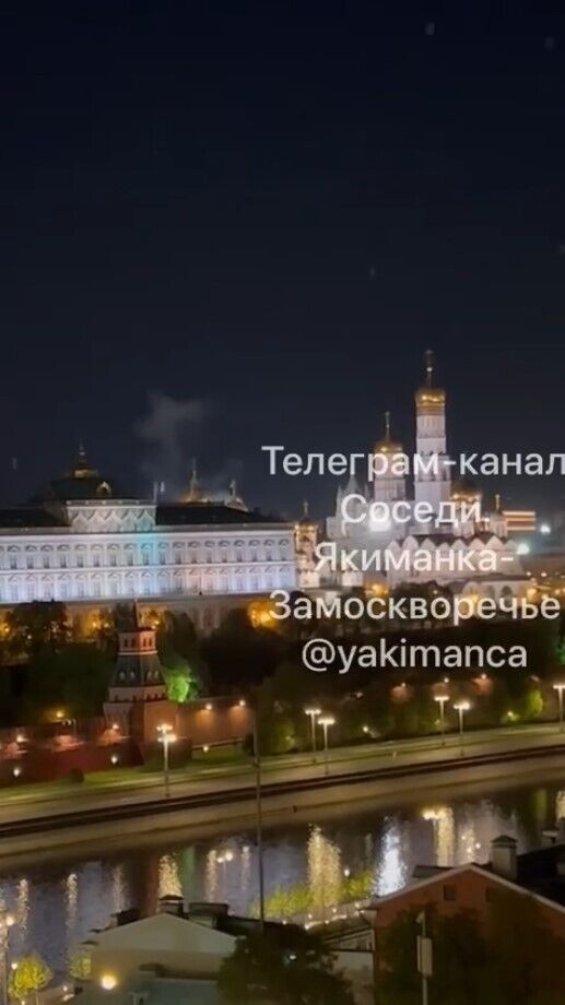 Возле Кремля ночью слышали звуки взрывов: в небе виднелись искры
