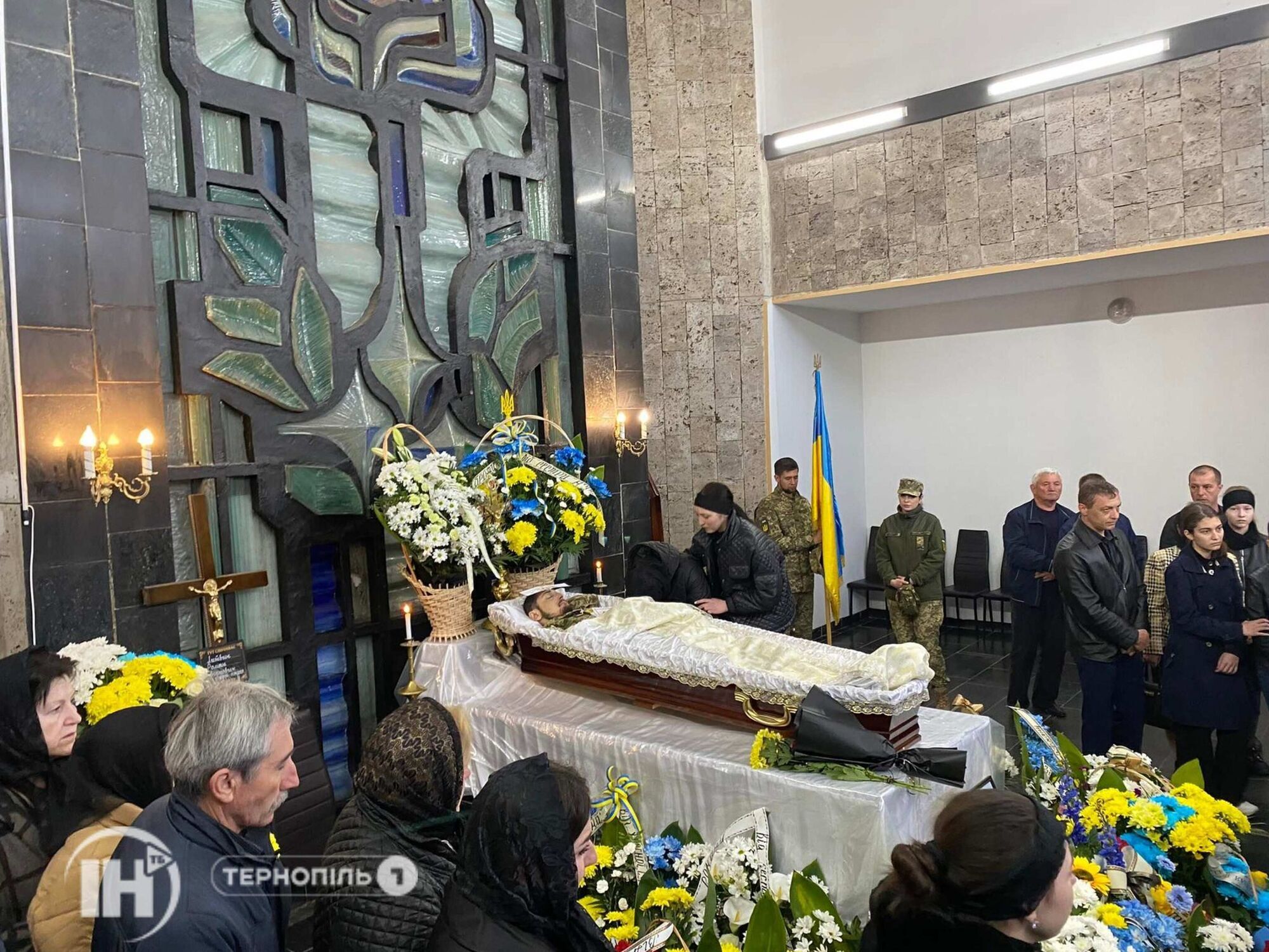 Хотів помститися за побратимів: у Тернополі попрощалися з 26-річним захисником, який загинув у боях за Україну. Фото