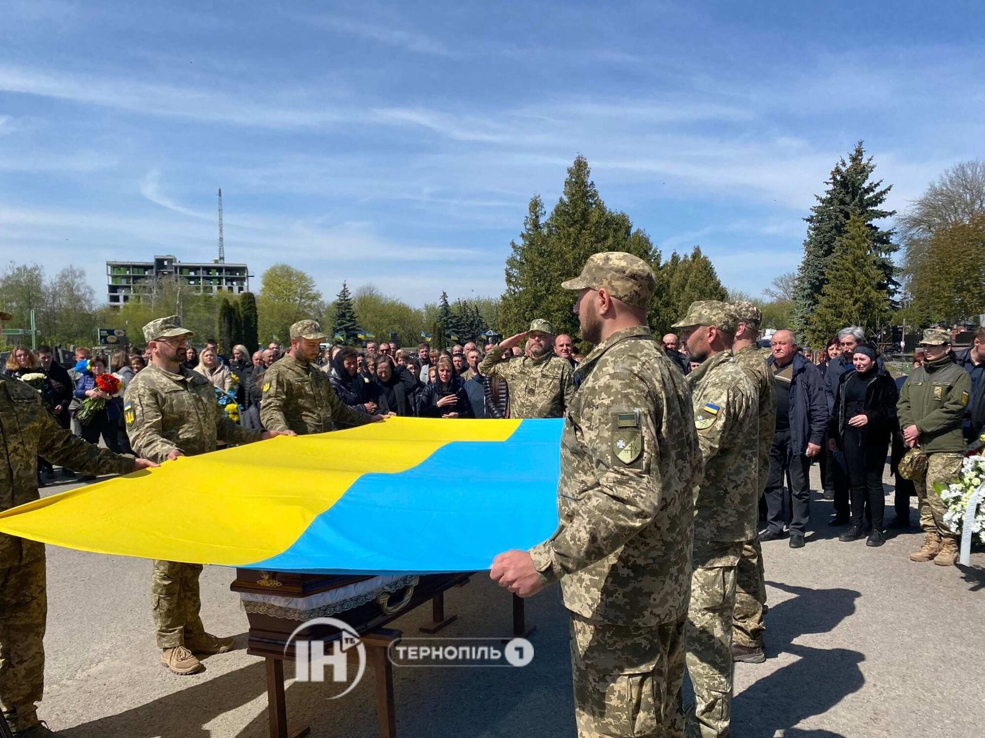 Хотів помститися за побратимів: у Тернополі попрощалися з 26-річним захисником, який загинув у боях за Україну. Фото
