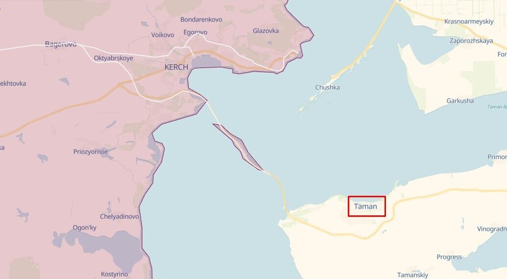 У порту Тамані прогримів вибух на нафтобазі: пожежу видно навіть із Кримського моста. Фото і відео