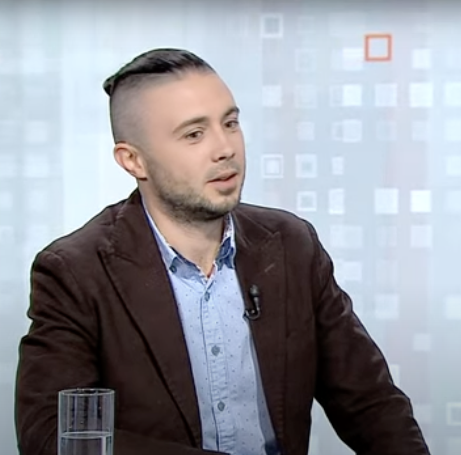 Тарас Тополя, який анонсував концерт у Криму в 2024 році, натякнув, що "дещо знає", та пожартував про "розігрів", який вже почався