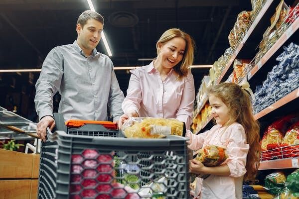 Увага, це ''отрута''! Як розшифрувати етикетки продуктів, щоб не купити суцільну ''хімію''