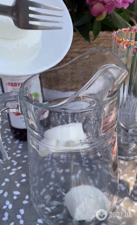 Летний молочный коктейль с клубникой для детей: готовится из натуральных компонентов