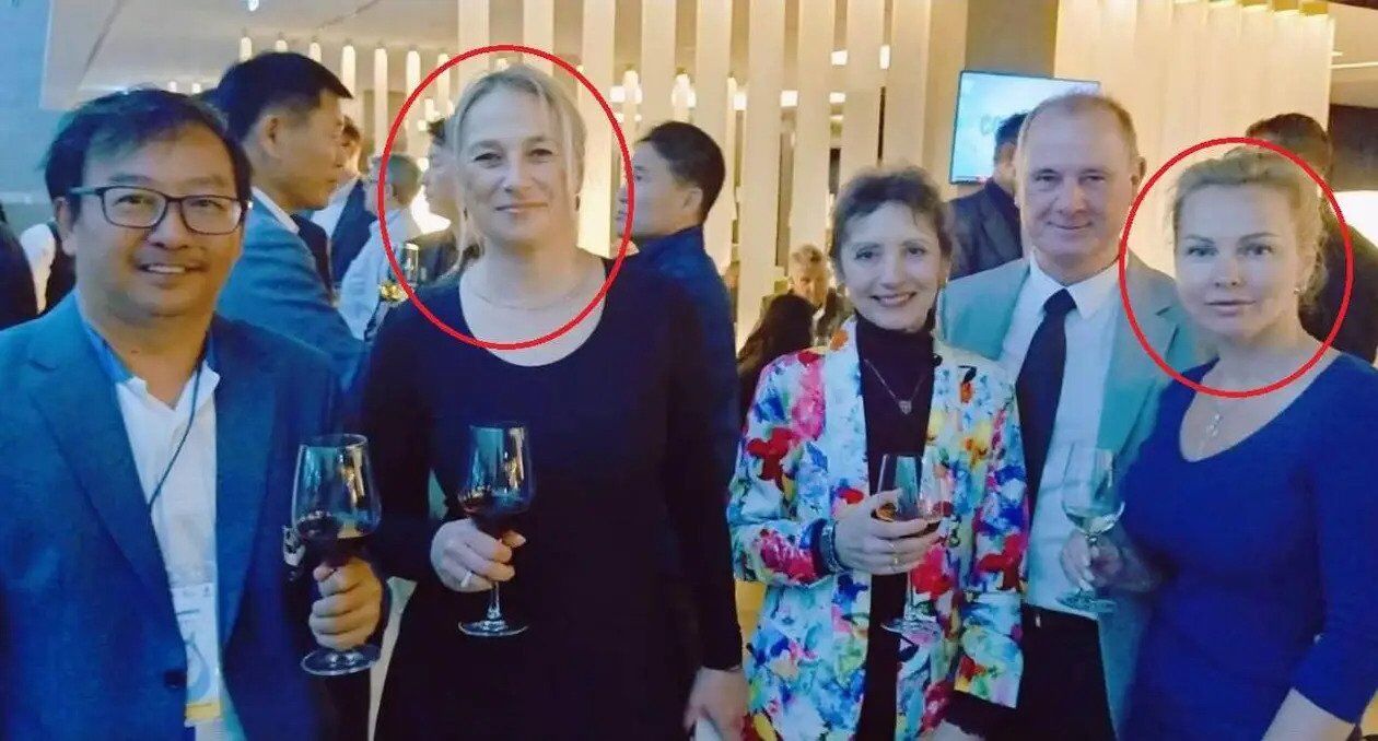 Україна позбавила спортивну федерацію статусу національної через фото з росіянкою