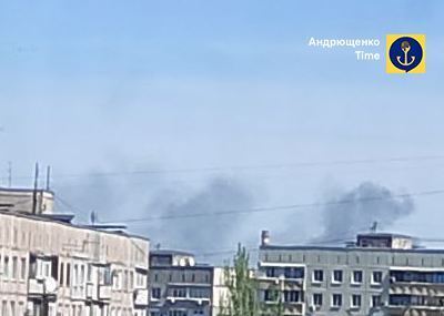 На "Азовстали" в Мариуполе новая "бавовна": виднеется дым. Фото