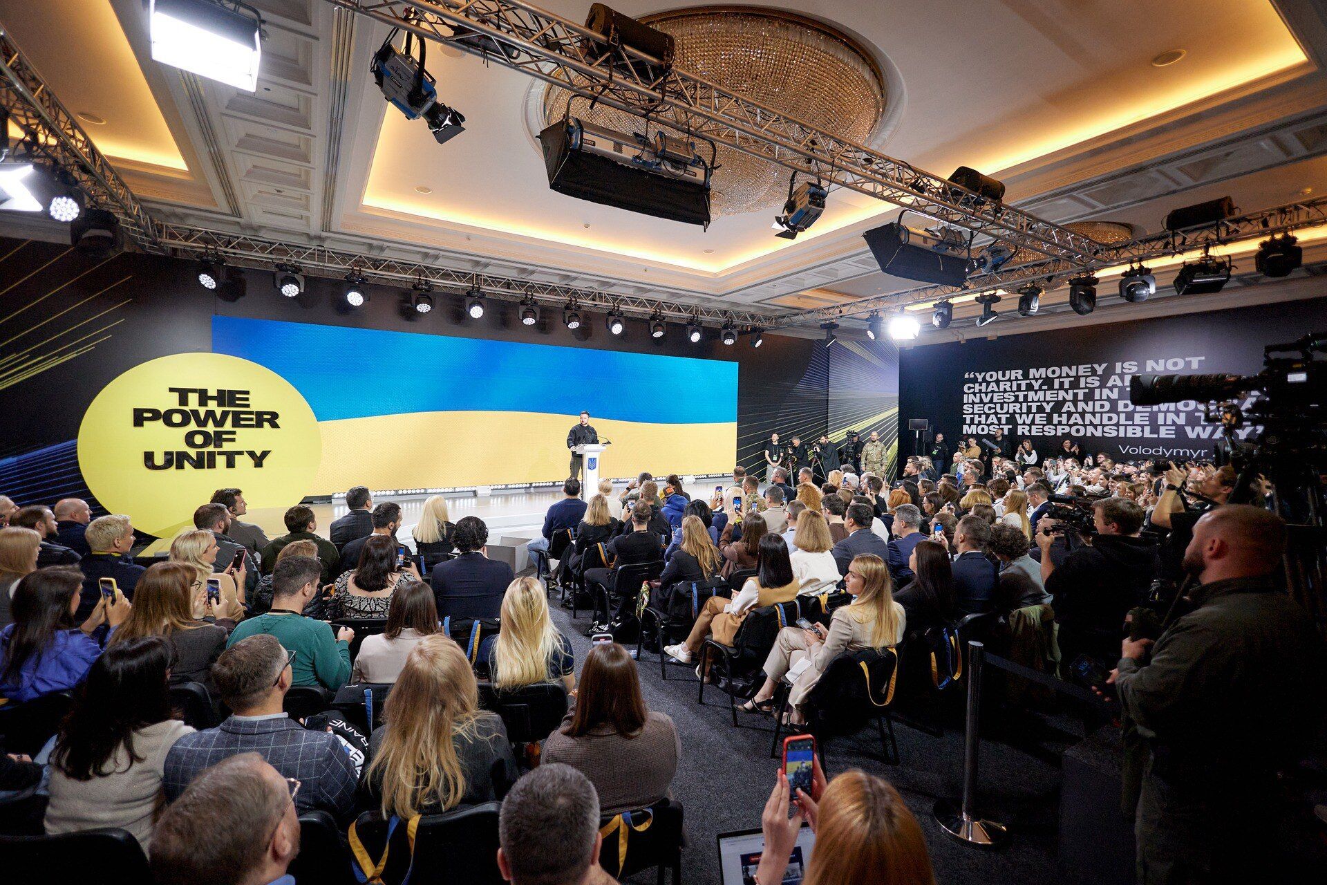 "Український День Перемоги обов'язково настане": Зеленський відзначив внесок UNITED24 у боротьбу з окупантами. Відео