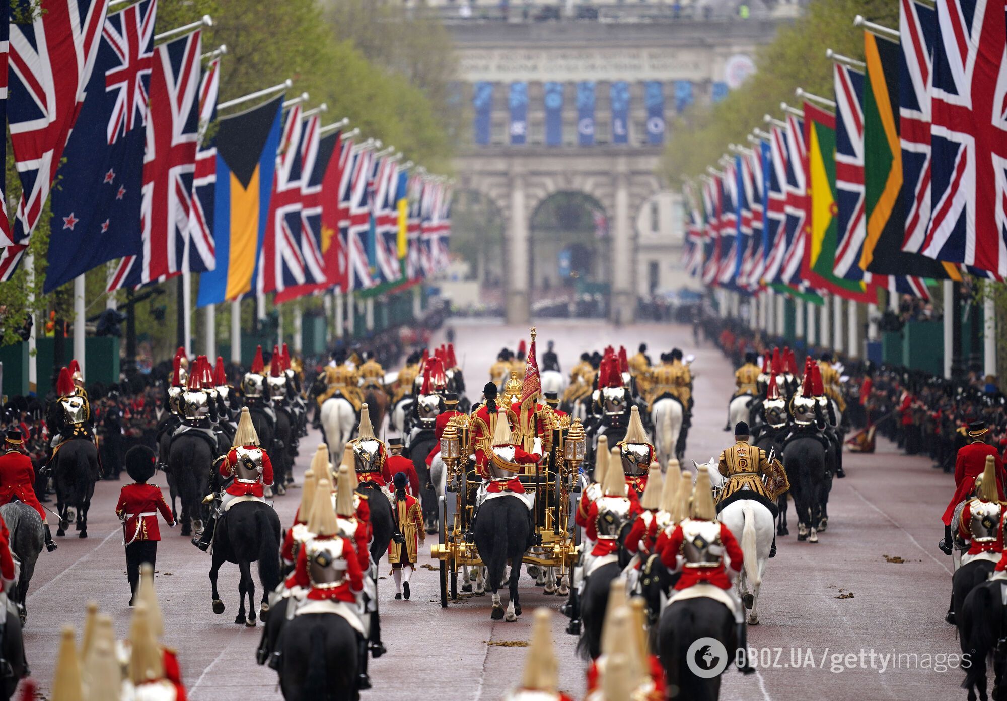 Чарльз III официально стал королем Великобритании: церемония прошла в присутствии 2000 гостей. Все подробности с фото и видео