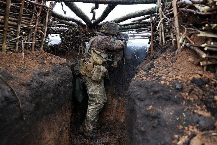 "Источник прочности для всей Украины": Зеленский поздравил украинских пехотинцев и вручил государственные награды. Фото и видео