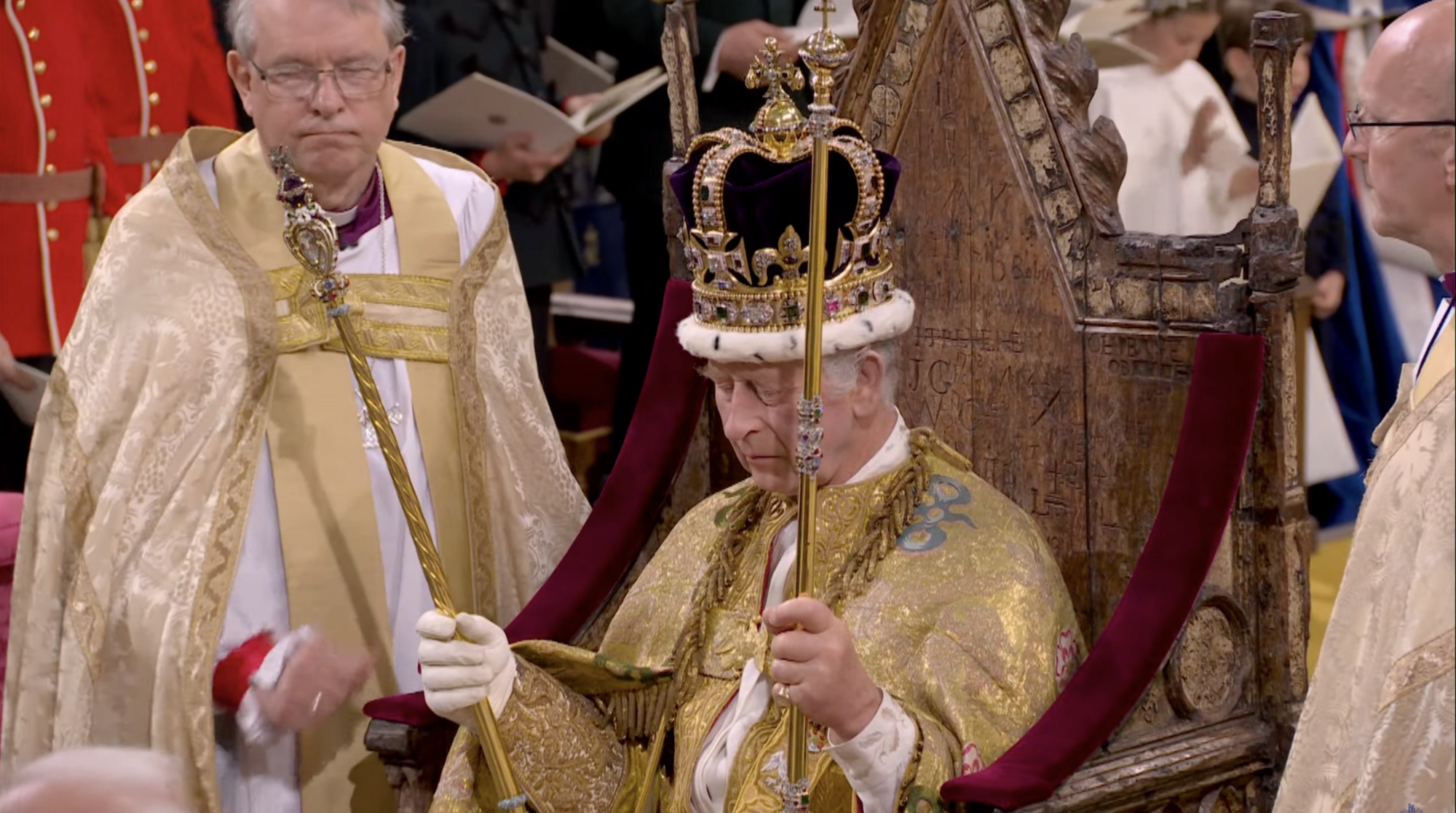 Чарльз ІІІ офіційно став королем Великої Британії: церемонія пройшла в присутності 2000 гостей. Всі подробиці з фото і відео