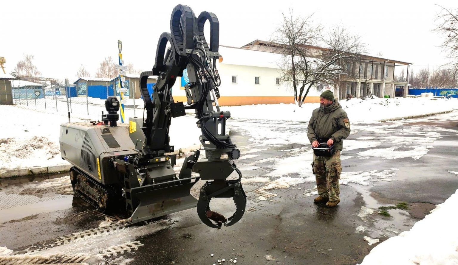 Машины для разминирования GCS, переданные украинским силам. 2022 год