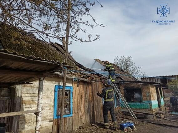 На Киевщине в результате пожара в частном доме погибла 7-летняя девочка