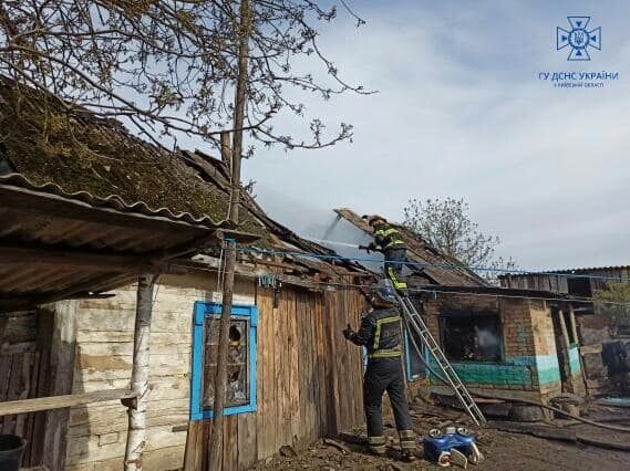 На Київщині внаслідок пожежі в приватному будинку загинула 7-річна дівчинка