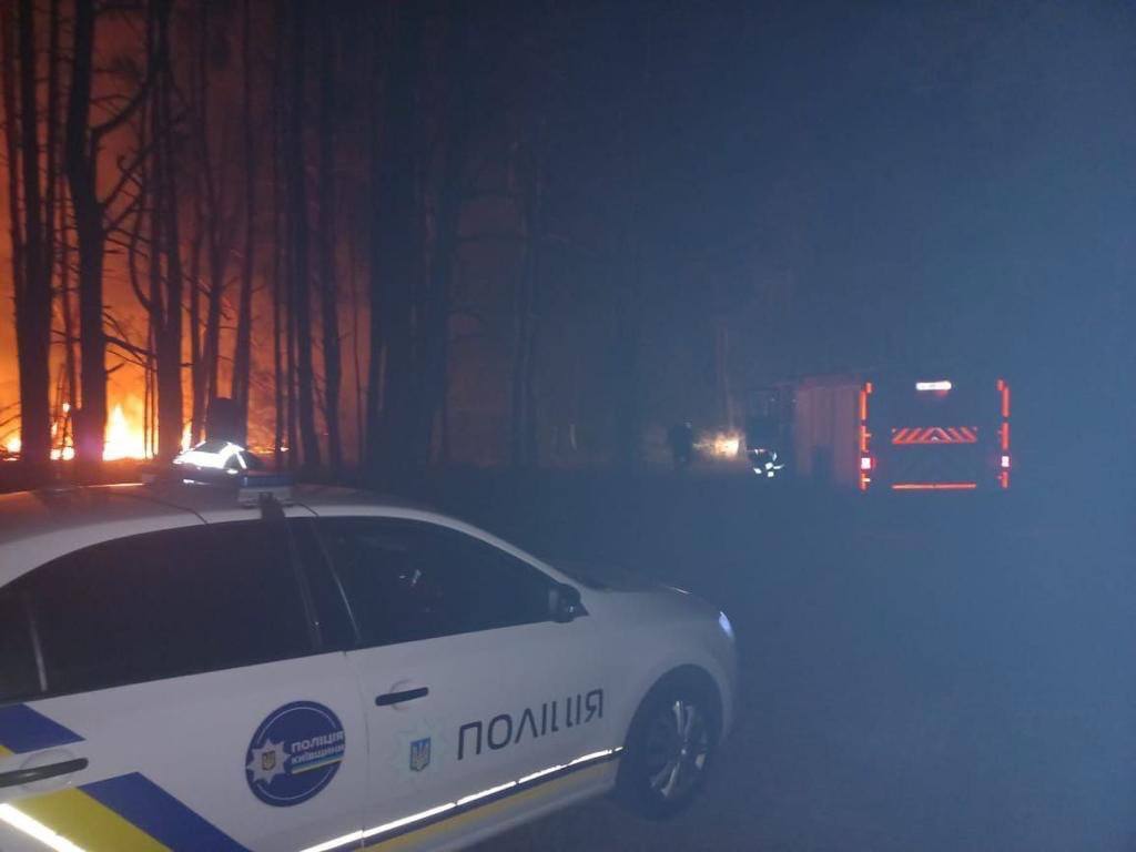 В Киевской области в результате ночной атаки БПЛА произошел пожар: известны подробности. Фото