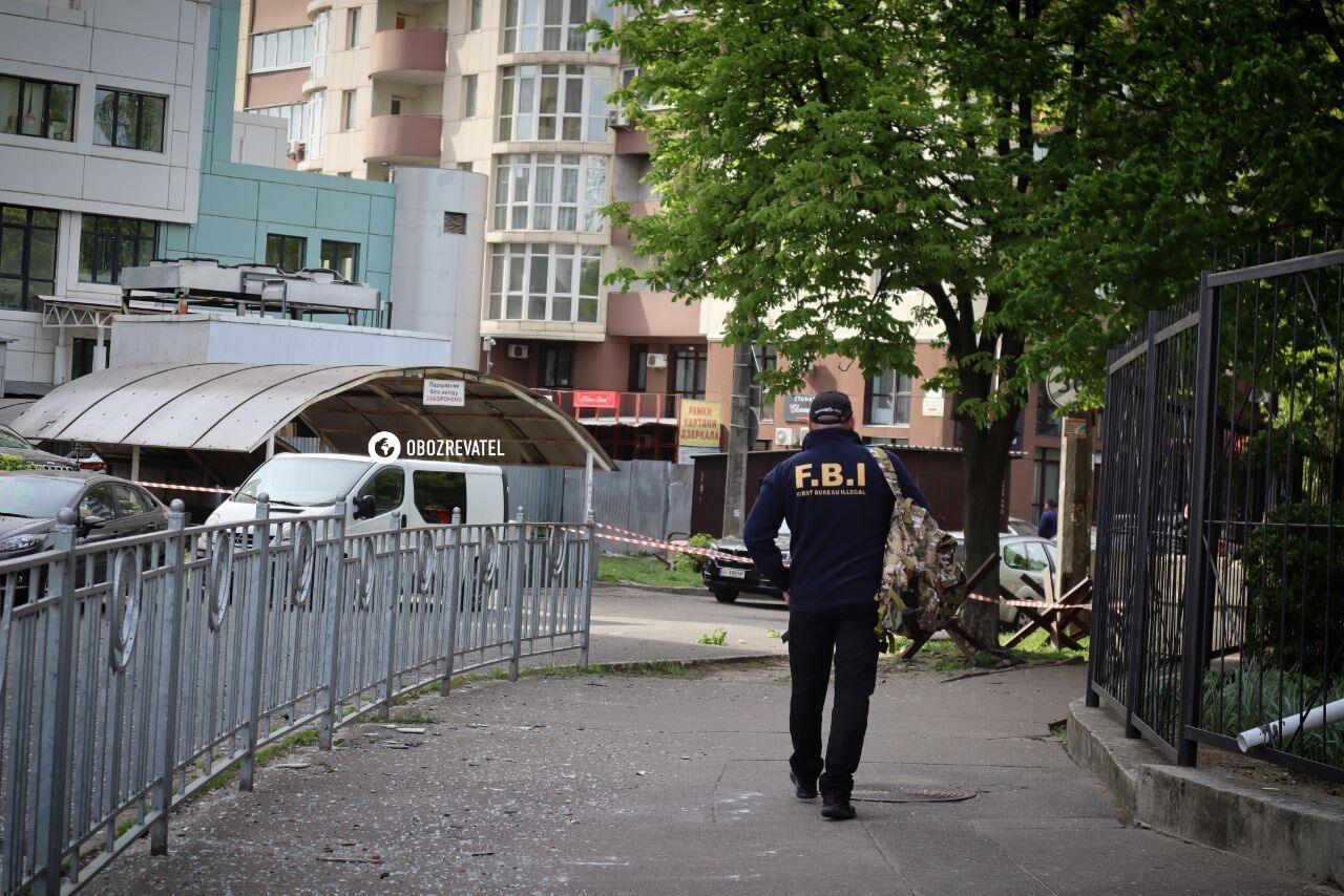 Последствия массированной атаки дронов на Киев: повреждены дома, машины и объекты инфраструктуры. Фото и видео