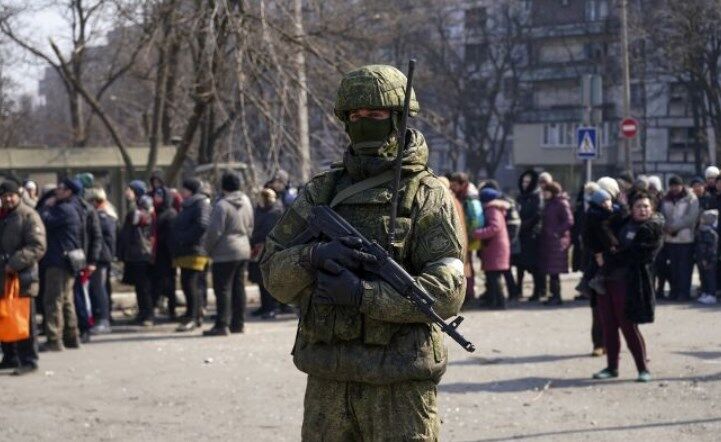 "Передайте нашим хлопцям – ми на них дуже чекаємо!" Українці в окупації вірять в успішний контрнаступ ЗСУ