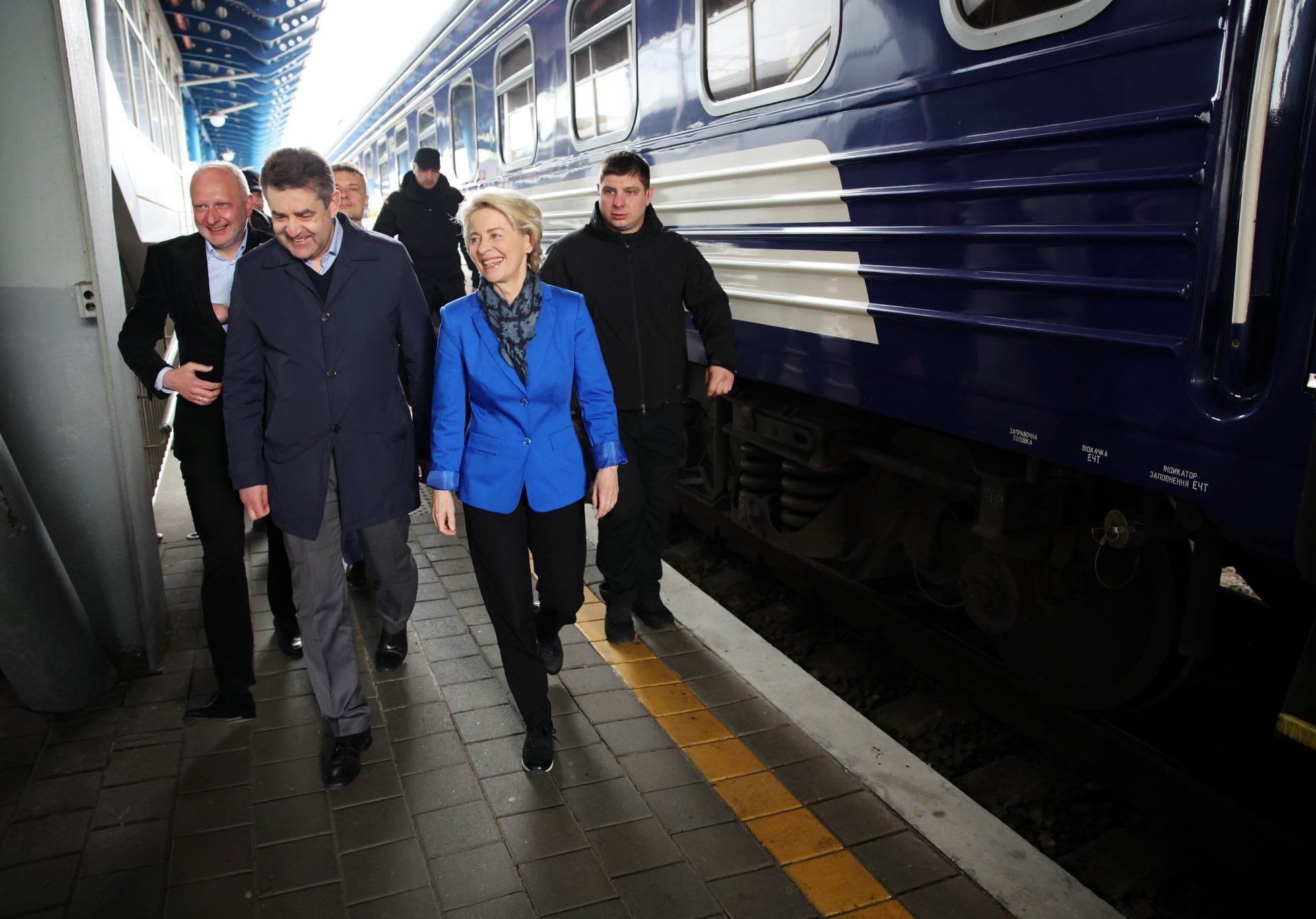 В Украину прибыла с визитом президент Еврокомиссии Урсула фон дер Ляйен. Фото 