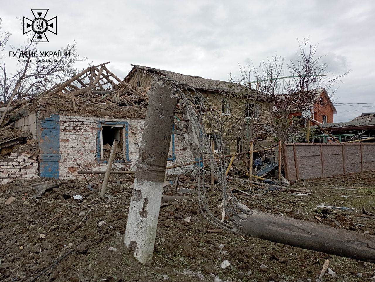 Оккупанты обстреляли Орехов на Запорожье: повреждены жилые дома. Фото