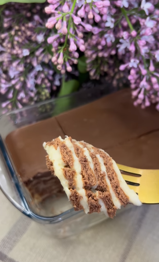 Ленивый десерт без выпечки из печенья: вкуснее любых тортов