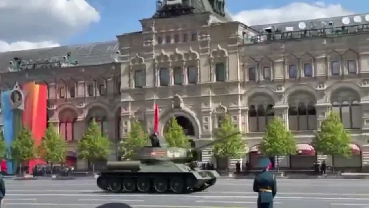 Привезли из Лаоса: всплыли подробности о "музейном" танке, который показали на параде в Москве