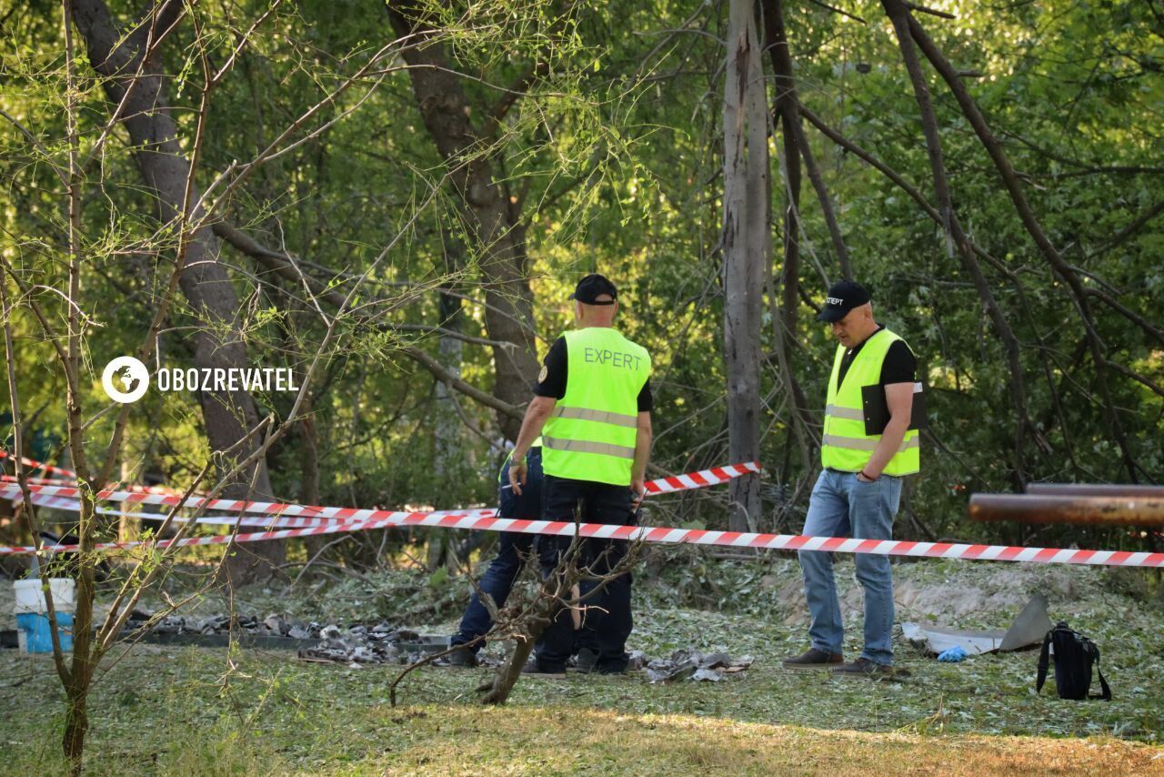 Вибило вікна та двері, а укриття було закрите: наслідки ракетної атаки по Києву 1 червня. Фото та відео