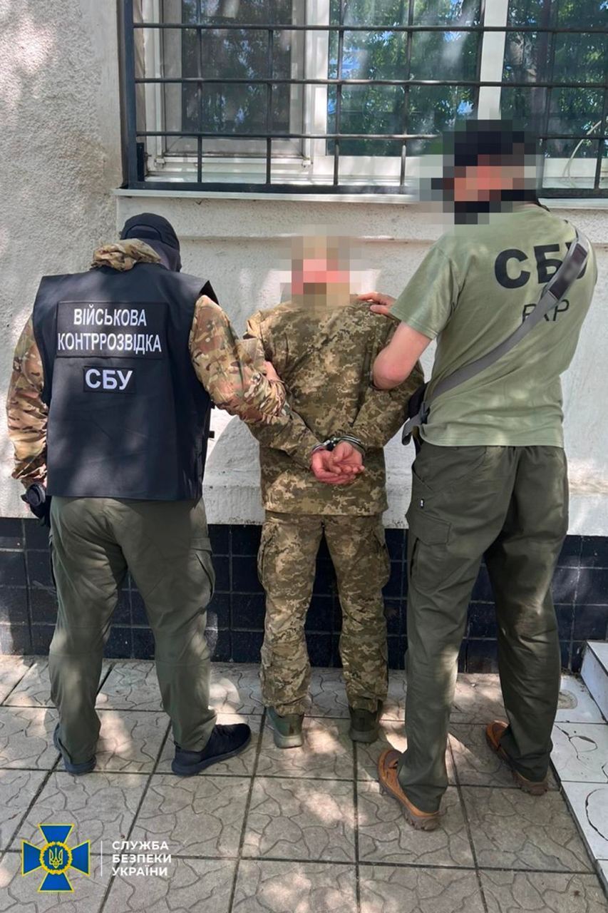 СБУ задержала российского "крота" в рядах ВСУ, который собирал данные о западном вооружении. Фото