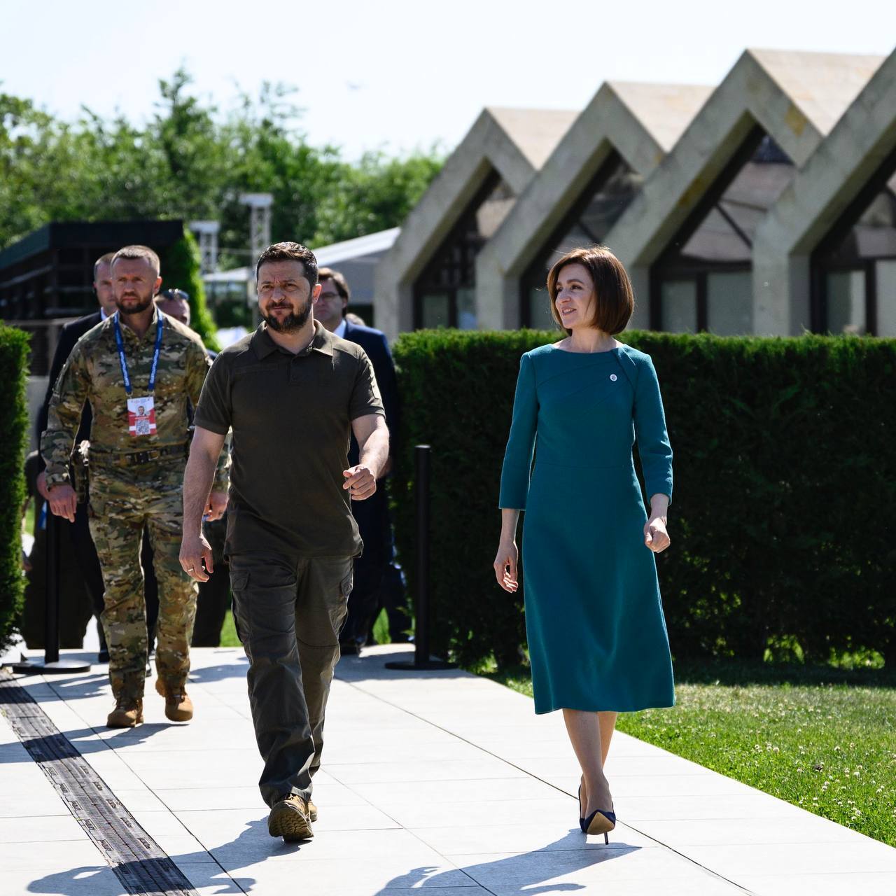 Коалиция истребителей и перспективы вступления в НАТО: Зеленский в Молдове провел переговоры с Санду и лидерами стран-партнеров Украины