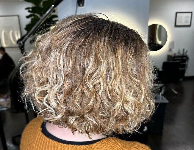 Ці чотири зачіски давно вийшли з моди: таких помилок робити не можна. Фото