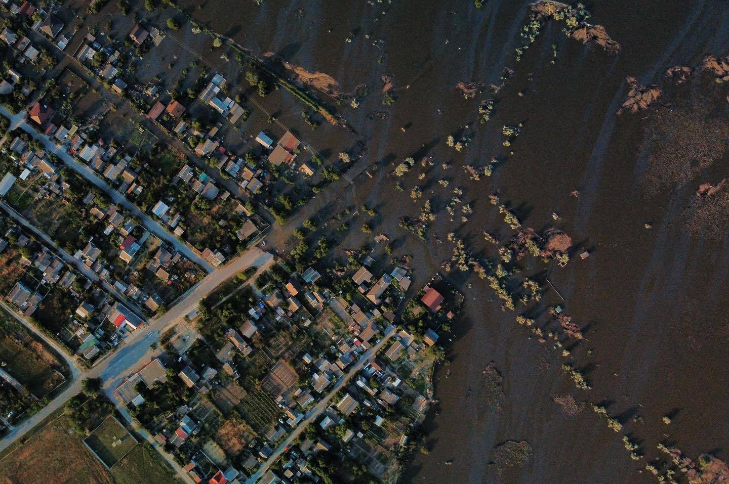 Затопленную Херсонщину показали на фото и видео с дрона