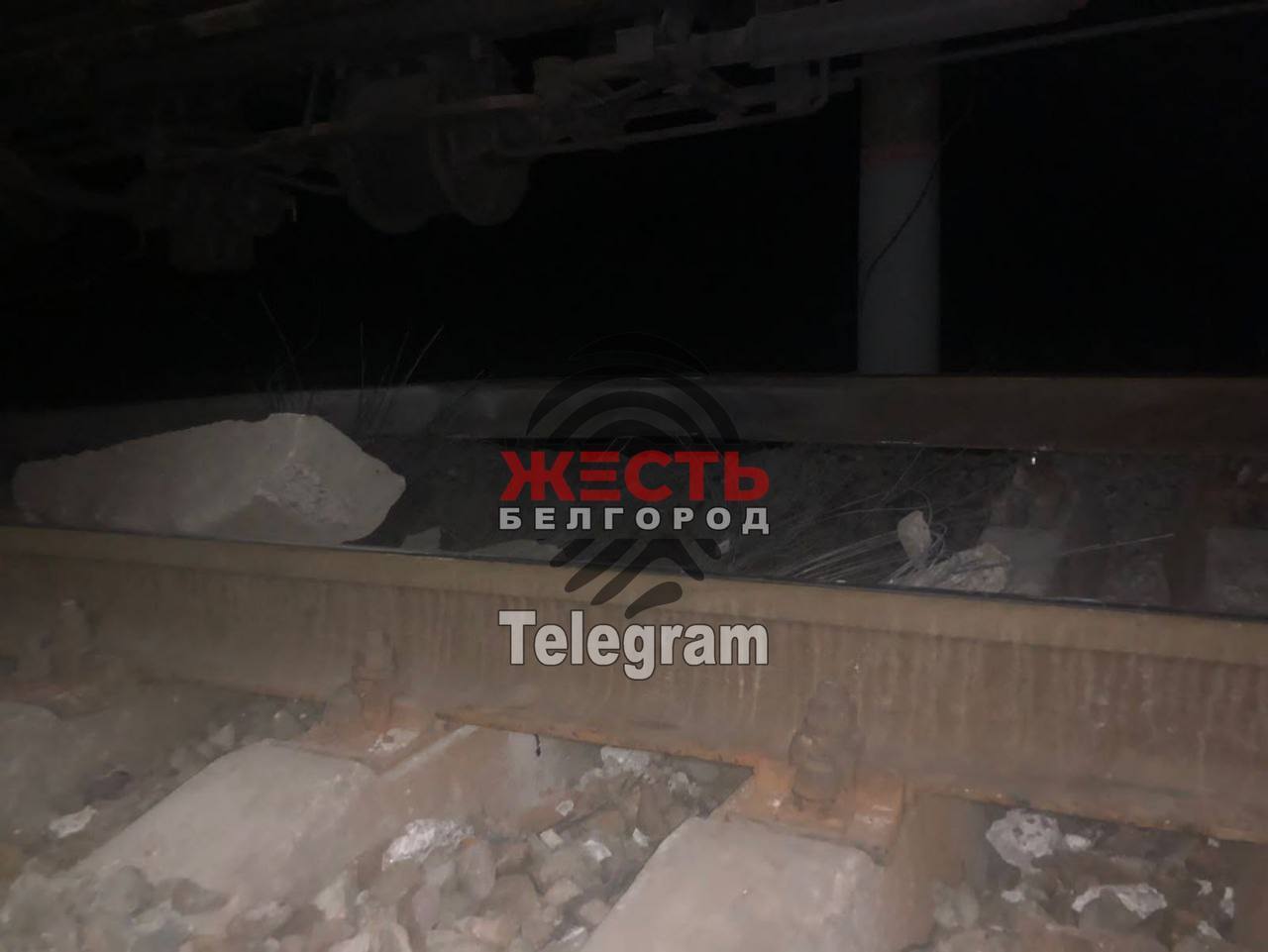 В Белгородской области сошли с рельсов 15 грузовых вагонов: на месте работают спецслужбы. Фото