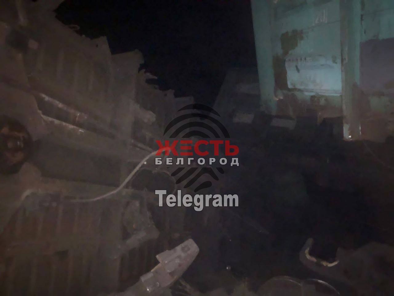 В Белгородской области сошли с рельсов 15 грузовых вагонов: на месте работают спецслужбы. Фото