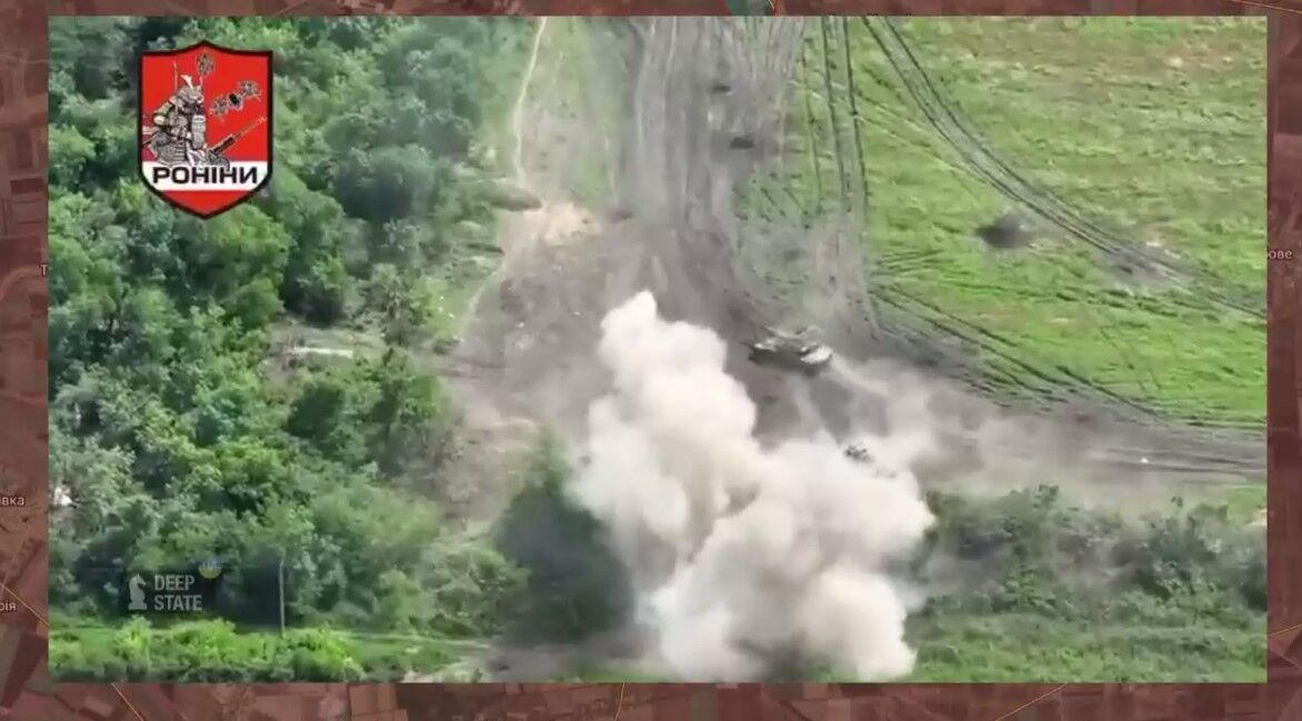 Горить і димить: артилерія ЗСУ палить російські танки південніше Роботиного на Запоріжжі. Відео