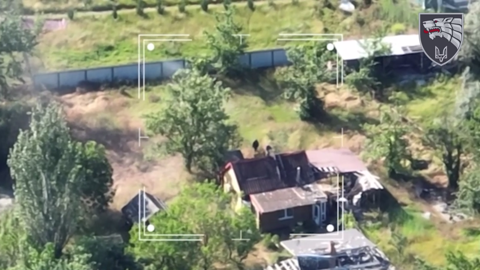Удары точно в цель: бойцы ССО с помощью FPV-дронов подавили вражеские штурмы на юге. Видео